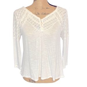 2/$20 Women’s White Lace Detailed 3/4 Sleeve Shirt Top
